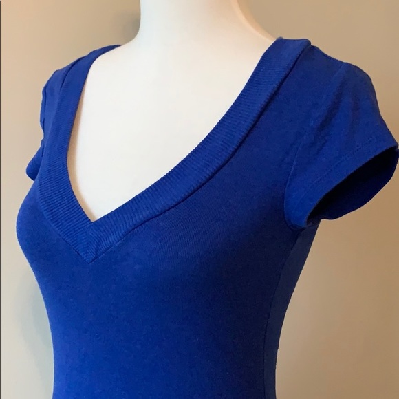 Express Blue V-Neck Top, Size XS - Picture 4 of 5